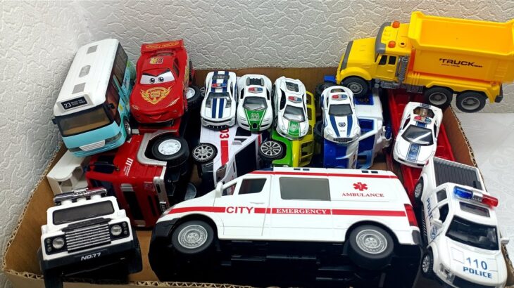 Collection /『救急車 消防車 パトカー バス』Dump truck carなどのミニカーが坂道走行します はたらく車 緊急車両のサイレン音 McQueen car