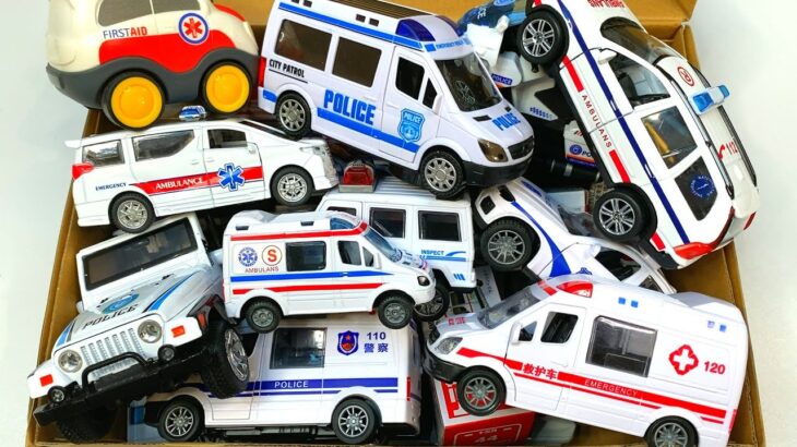 たくさんの『救急車』が坂道を走る。緊急走行テスト！サイレンあり “Ambulance” Mini car runs in an emergency. Slope driving test!