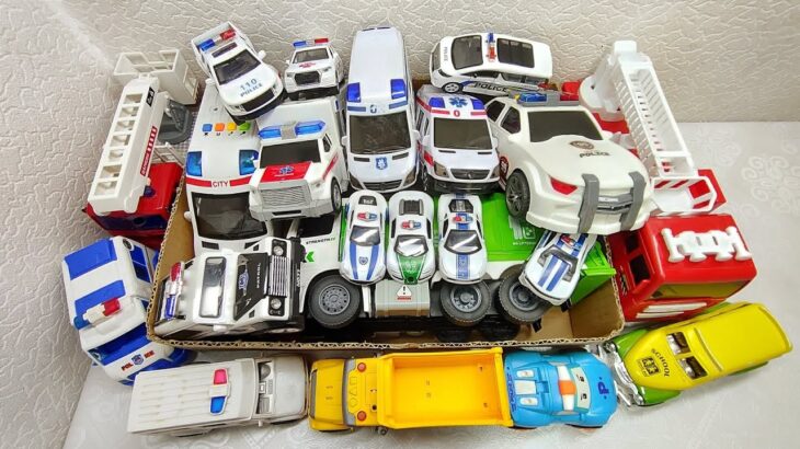 Miniature / パトカー消防車をチェック! 坂道を緊急走行するよ! Check out ambulance police car fire truck! run on the slope.
