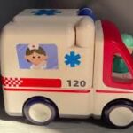 救急車のおもちゃ★ミニカー走る！坂道緊急走行TZ! Ambulance toy Minicar running! Slope emergency running test