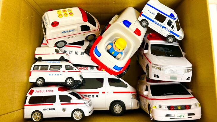 救急車のミニカー走る☆緊急走行テスト。坂道走る　Ambulance mini car runs! Emergensy driving test