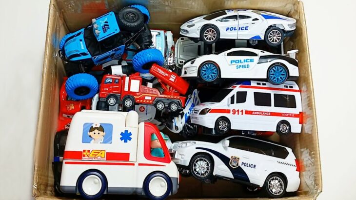 救急車のミニカー走る！ 緊急走行テスト。🚓 Police Car , 🚑 Ambulance Car , 🚒 Fire Truck etc. road with the horn । Part-48