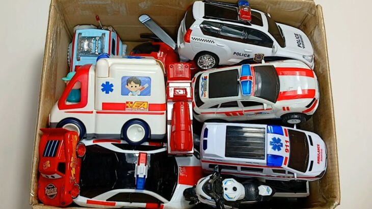 救急車のミニカー走る！ 緊急走行テスト。🚓 Police Car , 🚑 Ambulance Car , 🚒 Fire Truck etc. road with the horn । Part-50