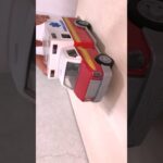 救急車（ミニカー）たちが坂道走る！緊急走行テスト！サイレンあり！ Ambulance minicar runs on a slope! Emergency driving test.