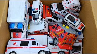 救急車のミニカー走る。緊急走行テスト。坂道走行です☆ Ambulance miniature car runs with sound in case of emergency!