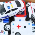 救急車のミニカー走る☆緊急走行テスト☆坂道走る☆ Ambulance,police car miniature car runs! Emergensy driving test