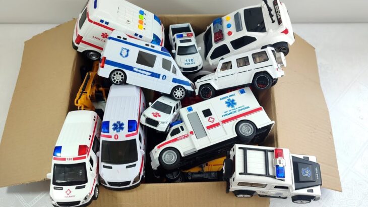 救急車パトカー消防車をチェック! 坂道を緊急走行するよ! Check out ambulance policecar bump truck! run on the slope.