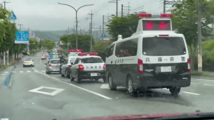 🚨事故🚨パトカー🚨警察車両🚨兵庫県警🚨