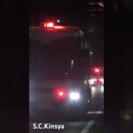 【緊急走行】救急車に警察人員輸送車が道を譲る！！埼玉県警察越谷警察署大型人員輸送車.越谷市消防局救急蒲生2！！