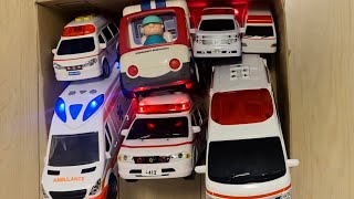 救急車のミニカーが走る！坂道を緊急走行テスト！☆ A miniature ambulance car runs! Emergency driving test on a slope!