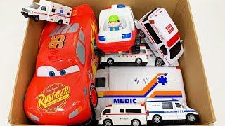 救急車のミニカーが走る！サイレンありで坂道走行！緊急走行｜Ambulance minicar runs in an emergency with sirens!