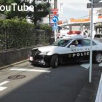 違法右折車を逃走させまいと神奈川県警パトカーが猛追！！追いつける？•細道をノーブレーキでぶっ飛ばすBBA•パトカーの目の前で信号無視•一時停止ガン無視高齢ドライバー 等【所轄パトカー取り締まり特集】