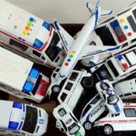 救急車パトカー消防車をチェック! 坂道を緊急走行するよ! Check out ambulance policecar bump truck! run on the slope.