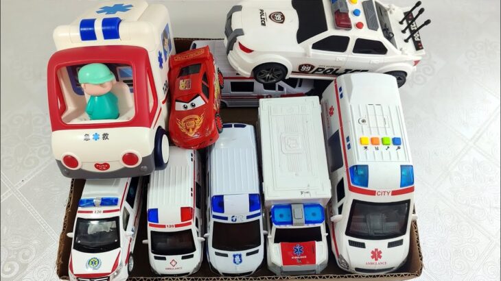 救急車パトカー消防車をチェック! 坂道を緊急走行するよ! Check out ambulance policecar bump truck! run on the slope.