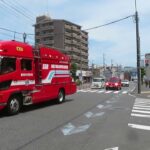 静岡市消防局駿河消防署隊・静岡県警察静岡南警察署パトカー　緊急走行