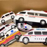 救急車のミニカー走る！緊急走行テスト！坂道走行です☆ Ambulance minicar runs in an emergency with sirens sounding!