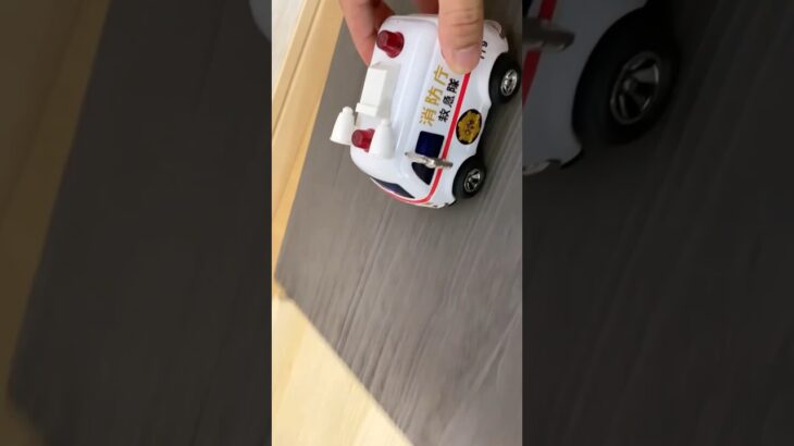 救急車のミニカー走 る！緊急走行テスト #toys #ambulance #zoomcars