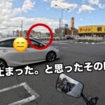 警察パトカーに急ブレーキを踏ませたプリウス💥