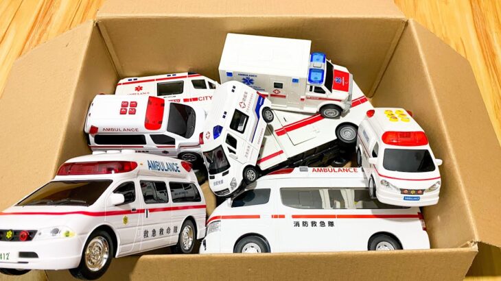 救急車のミニカー走る☆緊急走行テスト！！サイレン鳴るよ♫A miniature ambulance car runs☆Emergency driving test!!The siren sounds♫