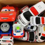 救急車！おもちゃ！ミニカーが走る！緊急走行☆サイレンあり☆Ambulance! Toy! Mini car runs! Emergency driving ☆ With siren