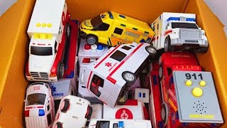 救急車のミニカーが緊急走行。紹介して坂道を走る！Ambulance miniature car runs urgently. I will introduce and run the slope