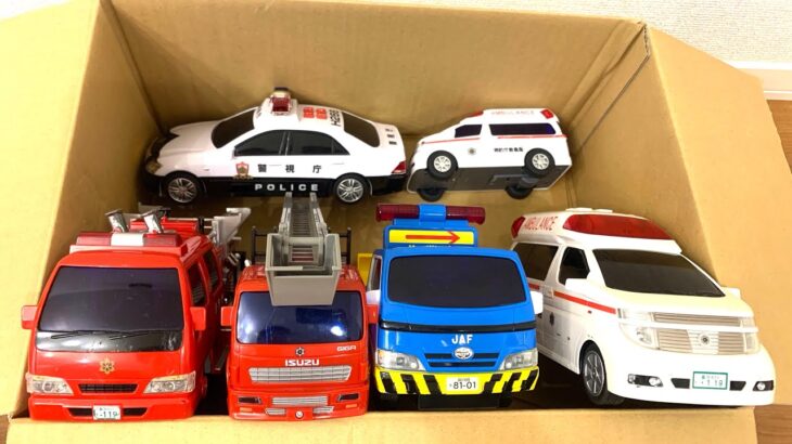 救急車、パトカーのミニカー走る。緊急走行テスト☆坂道走行です｜ Ambulance miniature car runs with sound in case of emergency!