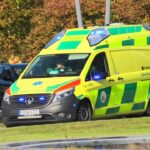 premedic KRISTIANSTAD (AMBULANS 9190) i utryckning rettungsdienst auf Einsatzfahrt 緊急走行 救急車