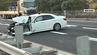 【速報!事件・事故】山陽道で覆面パトカーとトラックが衝突　緊急走行中に接触か　けが人なし　広島・三原市