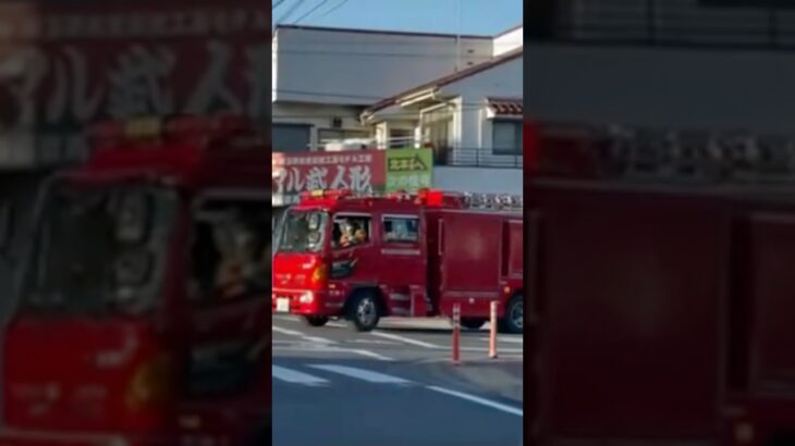 埼玉県央広域消防本部鴻巣天神分署天神1号がダイナミックな左折をしながら緊急走行！#緊急走行 #埼玉県 #消防車 #鴻巣 #ポンプ車