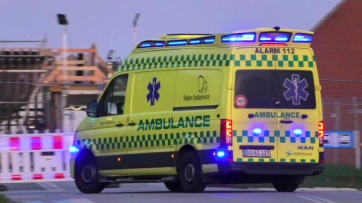 responce FREDERICIA AMBULANCE (3418) rettungswagen auf Einsatzfahrt 緊急走行 救急車