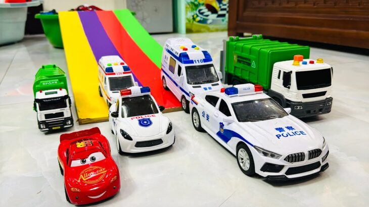 救急車のミニカー走る！緊急走行テスト。坂道走る☆Ambulance minicar runs in an emergency! Slope driving test