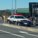 緊急走行！緊走する茨城県警のパトカー