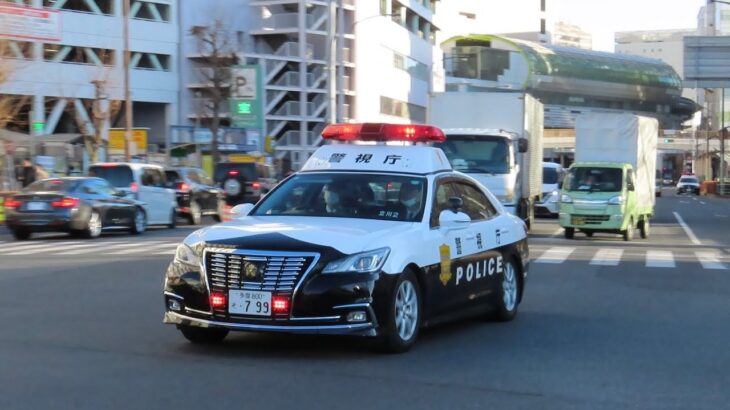 緊急車両直進します！8秒サイレン響かせパトカー緊急走行🚨