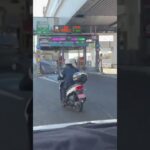 颯爽と走る女性警察官👮兵庫県警👮警察バイク👮　#shorts