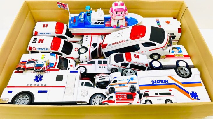 救急車ミニカーが坂道走る！緊急走行！サイレン音あり｜Ambulance miniature car runs on a slope! Emergency running! Siren sound♪