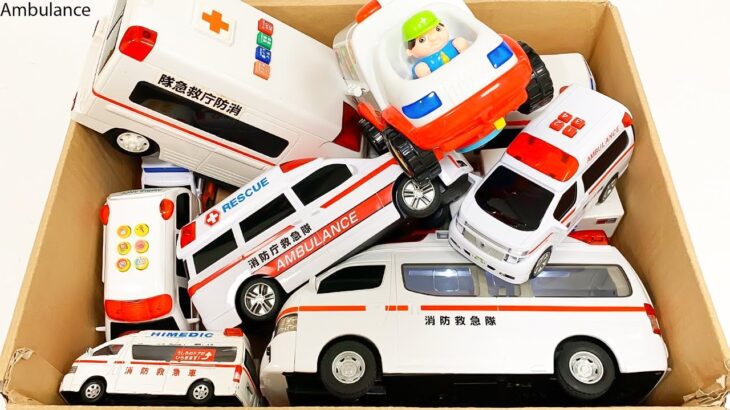 救急車のミニカーが走る。緊急走行。サイレン鳴る｜Ambulance minicar runs in an emergency! Emergency driving test on the slope!