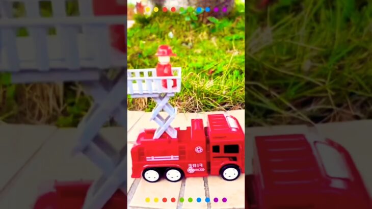 救急車のミニカー走る！緊急走行！坂道走行テスト Ambulance Fire Truck minicar runs on a slope with sirens sounding!