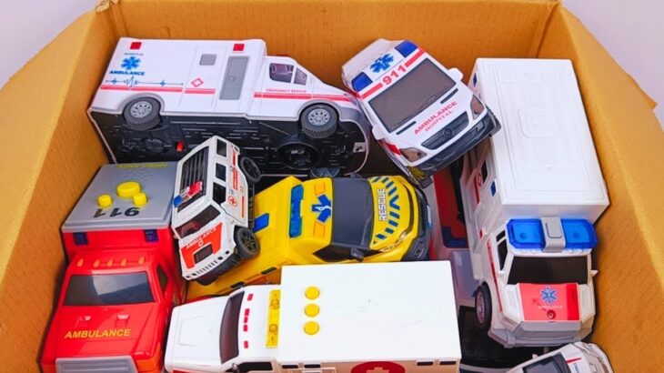 救急車（ミニカー）たちが坂道走る！緊急走行テスト！サイレン鳴る｜Ambulance minicar runs on a slope! Emergency driving test !