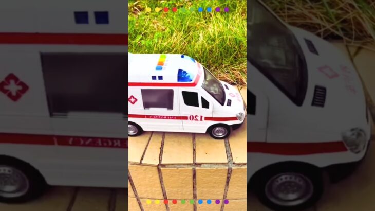 救急車のミニカー走る！緊急走行！坂道走行テスト Ambulance minicar runs on a slope with sirens sounding!