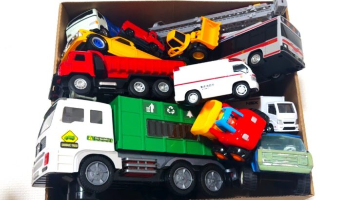 救急車、はたらくくるまのミニカー走る！坂道走行テスト！ Ambulances, miniature cars, working cars, buse run!Slope driving test 6