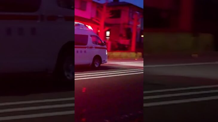 救急車 交差点を左折 合成音声 アクティビーコン e-deck【西部救急隊・藤沢市消防局】