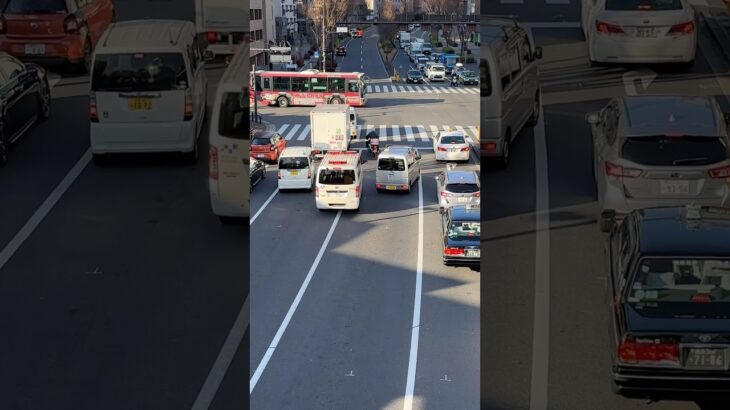 #緊急車両#緊急走行　運転捌きが上手い東京ガス警察　#警察　パトロール#policeman #police #警察官 #警察24時 #japan かっこいい#緊急出動#警察車両 #shorts