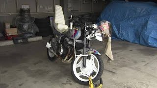 パトカーが追跡中のオートバイが転倒　２９歳男性が意識不明　騒音鳴らして走行　停止に応じず〈仙台〉