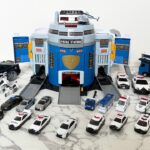 🚨🚓ポリスステーション🚓👮‍♀️にたくさんのパトカー🚓をいれてあそんだよ🚨