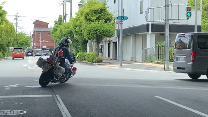🚨白バイ🚨大阪府警🚨赤色灯🚨パトロール🚨