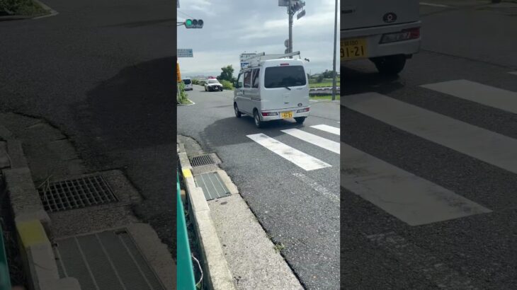 爆走‼️パトカー🚔220系クラウン‼️#警察#パトカー#緊急走行 #クラウン #滋賀県警