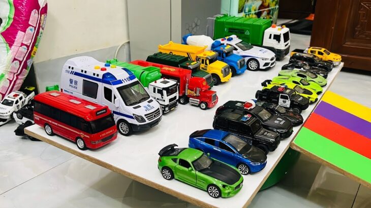 救急車のミニカー走る！緊急走行テスト。坂道走る☆Ambulance minicar runs in an emergency! Slope driving test
