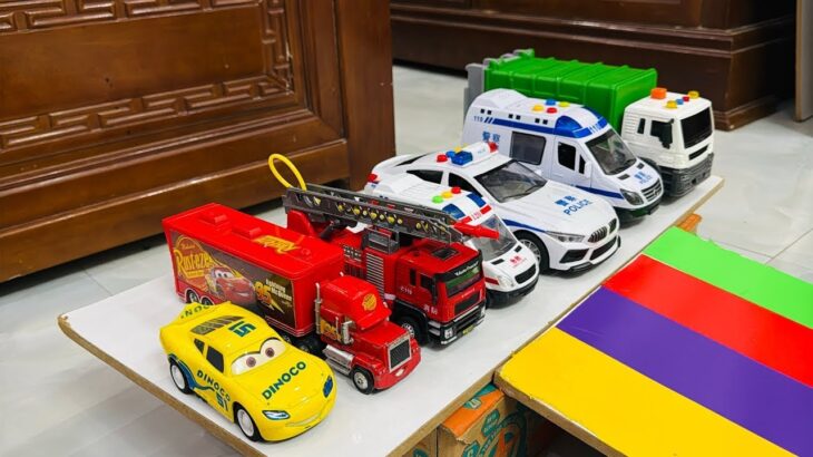 救急車のミニカー走る！緊急走行テスト。坂道走る☆Ambulance minicar runs in an emergency! Slope driving test