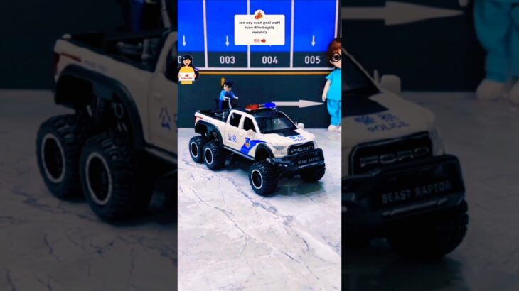 救急車のミニカー走る！緊急走行！坂道走行テスト Ambulance minicar runs on a slope with sirens sounding!