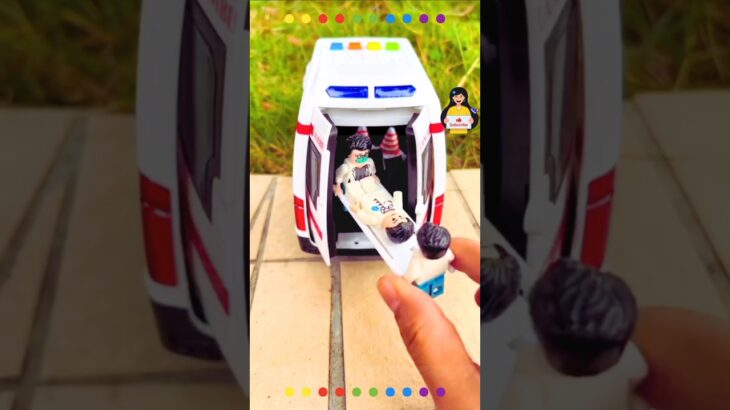 救急車のミニカー走る！緊急走行！坂道走行テスト Ambulance minicar runs on a slope with sirens sounding!